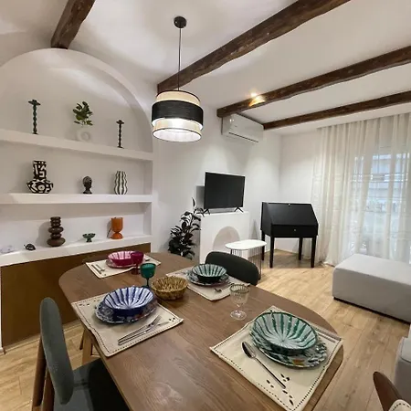 Aparthotel Liburn At San Pietro Gjiri I Lalzit 3*